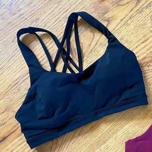 Lululemon Free to Be Serene Sports Bra